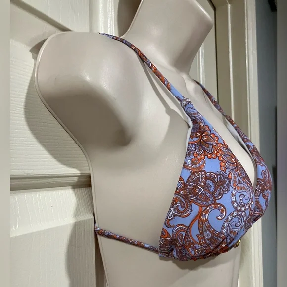 SHEIN Woman size small/medium cup B bikini swim top - Picture 2 of 9